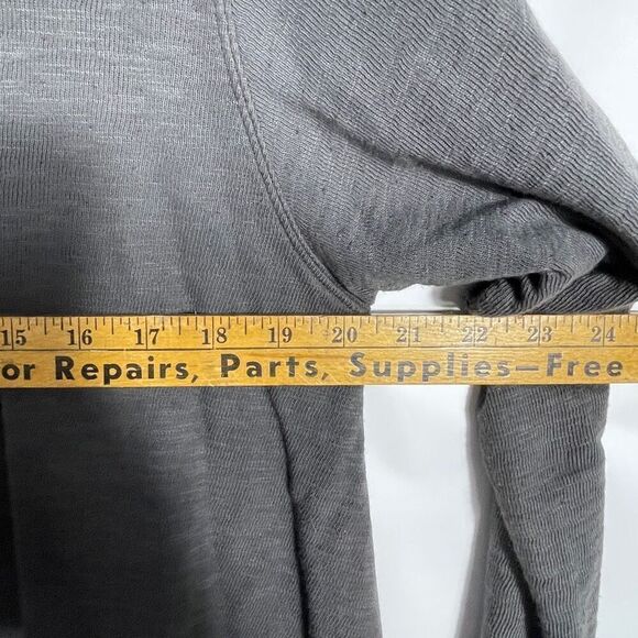 North Star Base Gray Beige Hi-Low Hem Long Sleeve V-Neck T-Shirt Bundle of 2 XS - Picture 11 of 13